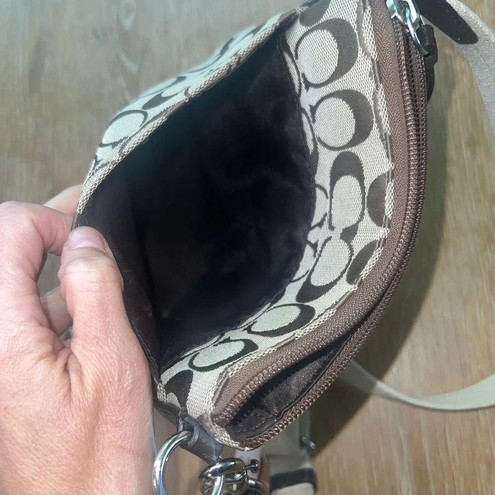 Vintage Coach Small Crossbody Bag Tan Logo Printed Canvas Brown Leather Accents‎ - Picture 6 of 6